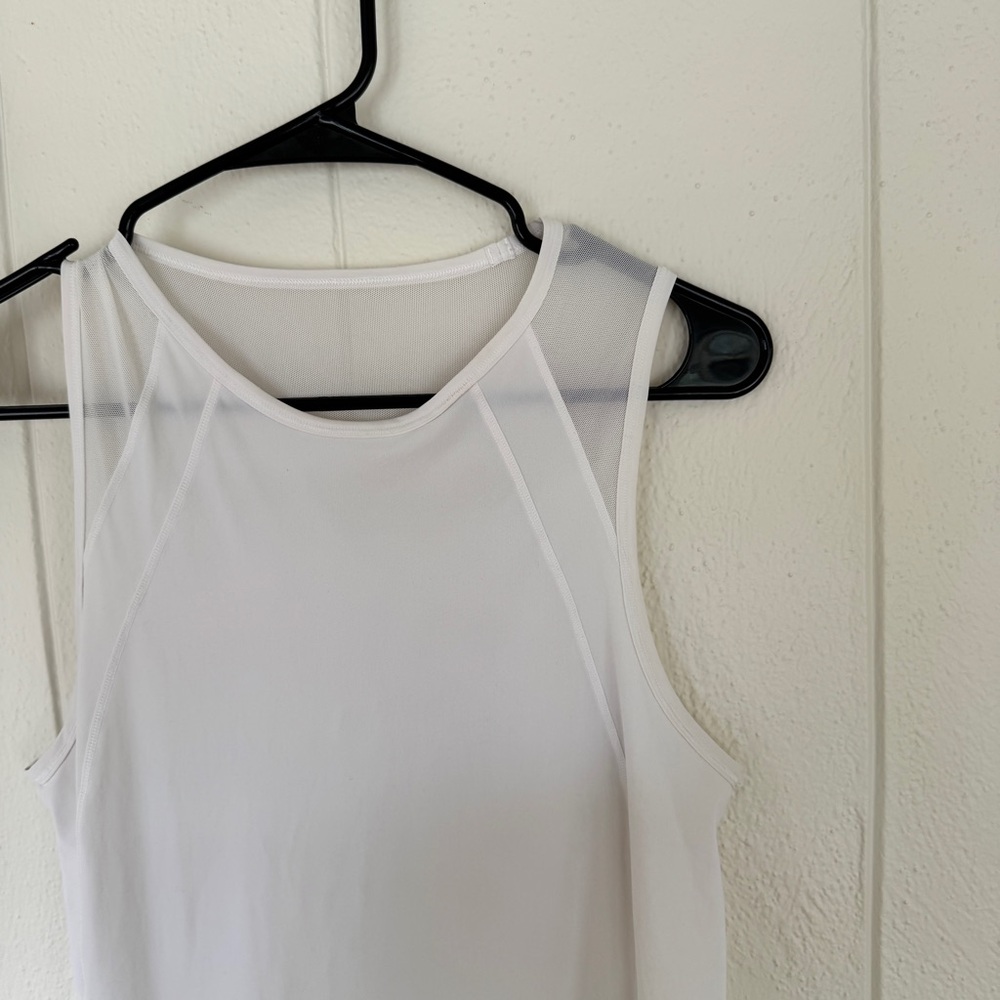 White Sleeveless lululemon tank